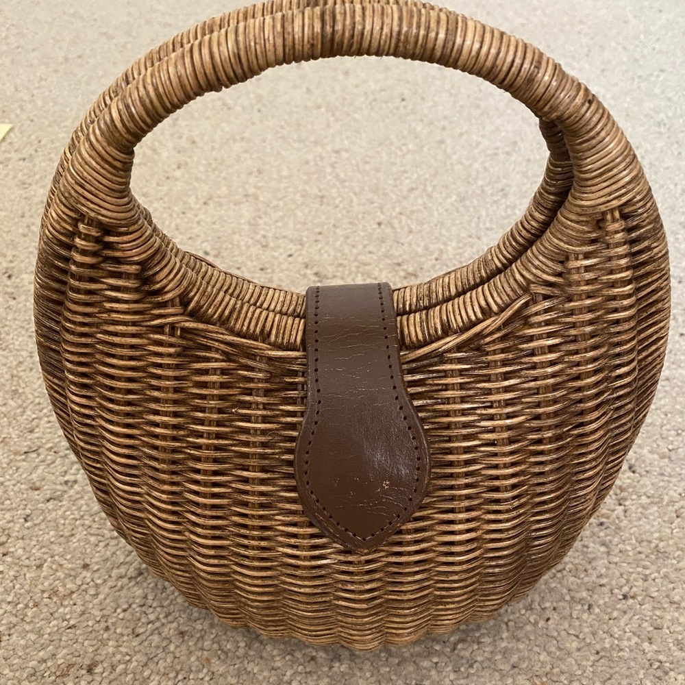 Handmade natural rattan purse